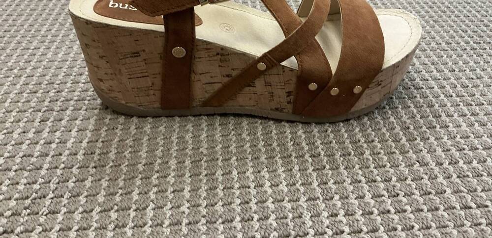NEW BUSSOLA women's finda strappy wedge sandals in silk suede wood ash